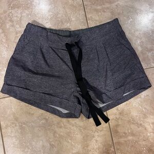 Lululemon Spring Break Away Shorts size 10